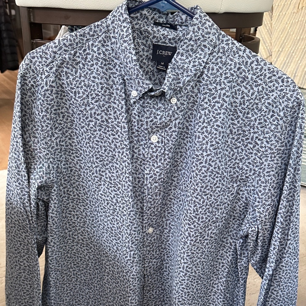 BRAND NEW WITH TAGS!! J. Crew Men's Denim and Navy Floral Shirt